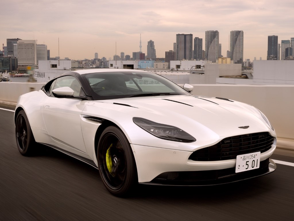 Aston Martin DB11 V12 AMR (Automatic)